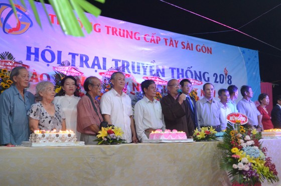 Lễ tri ân Ngày Nhà giáo Việt Nam có một không hai ảnh 1
