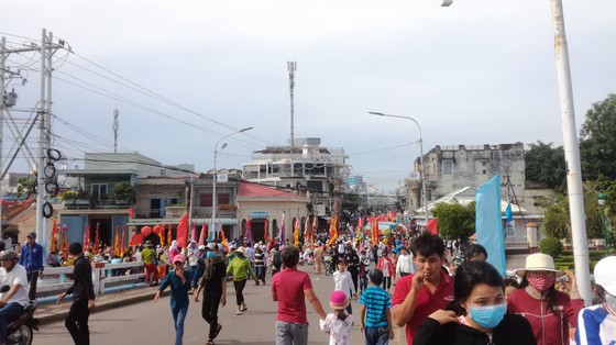 Tưng bừng Lễ hội Nghinh Ông ở Bình Thuận ảnh 1