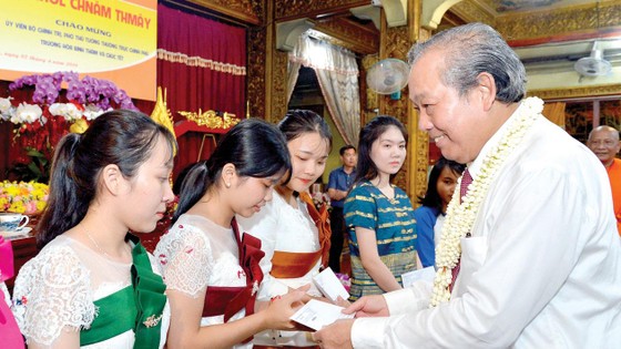 Tạo điều kiện cho đồng bào có đạo thực hiện tốt việc tu hành chân chính ảnh 1