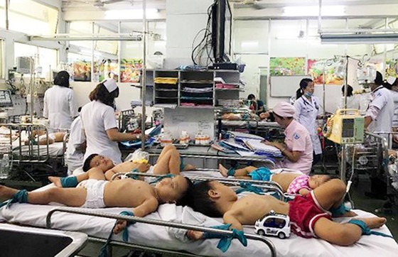 Quyết liệt xử lý các ổ dịch tay chân miệng không để lan rộng ảnh 1