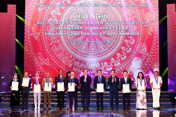 Vinh danh 10 Công dân Thủ đô ưu tú, biểu dương hơn 1.000 điển hình tiên tiến ảnh 1