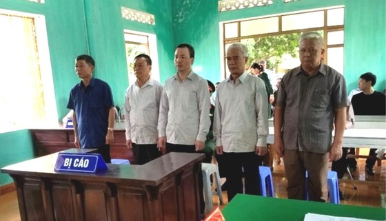 “Xẻ thịt” đất quốc phòng - nguyên Sư đoàn trưởng Sư đoàn 363 cùng đồng phạm lĩnh án tù ảnh 1