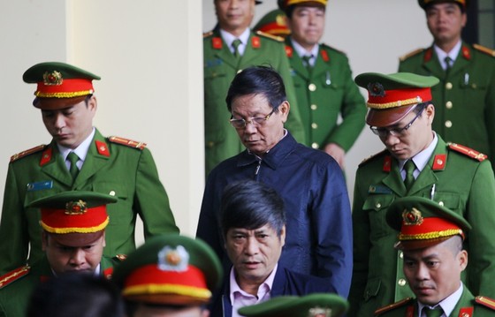 Tuyên án 2 cựu tướng công an: Không ngoại lệ trong phòng chống tội phạm ảnh 1