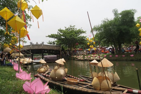 Thỏa sức xem nghệ thuật miễn phí tại Festival Huế 2018 ảnh 4