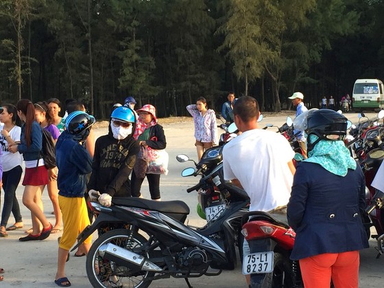 Nắng nóng trên 40°C, sinh hoạt người dân miền Trung đảo lộn ảnh 4