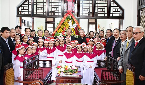 Phó Thủ tướng Trương Hòa Bình chúc mừng Giáng sinh tại Thừa Thiên - Huế ảnh 2