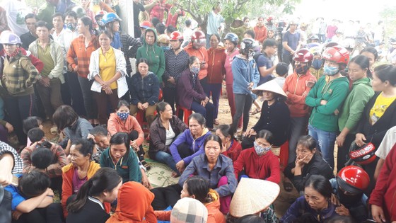 Vụ 4 người trong gia đình tử vong trong tư thế treo cổ: Phát hiện lá thư tuyệt mệnh để lại ảnh 3