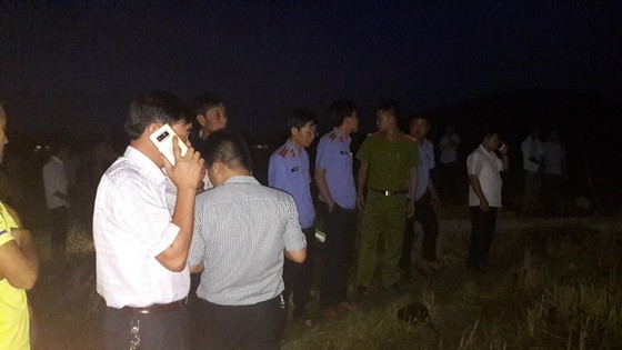 Hà Tĩnh: 4 người bị điện giật tử vong trên cánh đồng ảnh 2