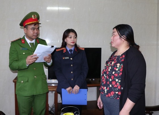 Khởi tố đối tượng lừa đảo chiếm đoạt hàng tỷ đồng ảnh 1