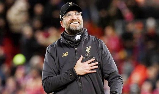 Vùi dập Arsenal, Liverpool tạo cách biệt 9 điểm ảnh 1