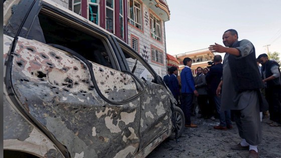 Đánh bom liều chết tại trung tâm đăng ký bầu cử ở Afghanistan, 85 người thương vong ảnh 2