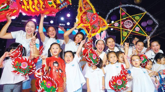 Trung thu ấm áp ảnh 6