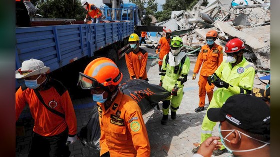 1.234 người thiệt mạng do động đất và sóng thần tại Indonesia ảnh 6