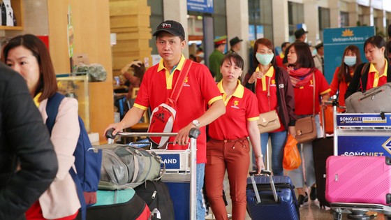 Chuyên cơ đưa người lao động “Về nhà ăn Tết” chính thức cất cánh ảnh 1