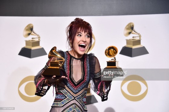 "Golden Hour" của Kacey Musgraves thắng giải Album nhạc đồng quê và Album của năm tại Grammy 2019 ảnh 14