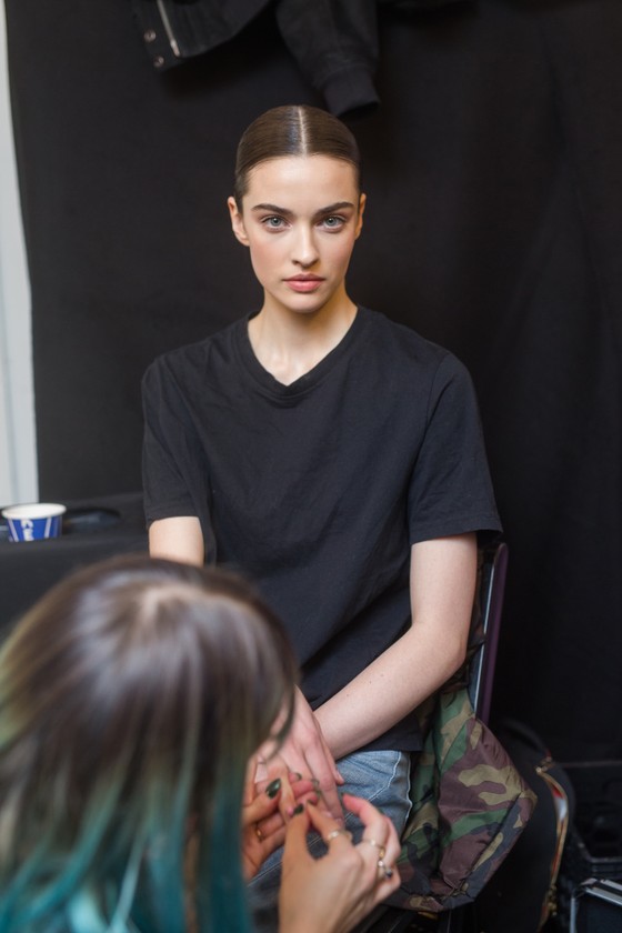 Hé lộ dàn siêu mẫu đình đám trong show Công Trí tại New York Fashion Week ảnh 2