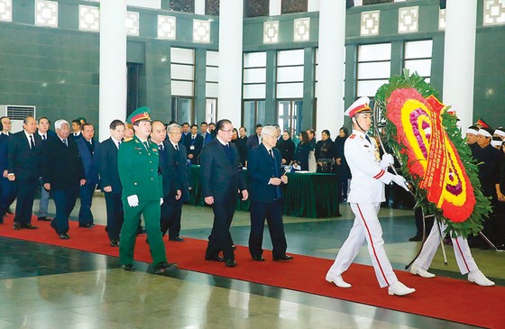 Tổ chức trọng thể lễ tang đồng chí Nguyễn Văn Trân ảnh 1
