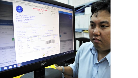 Điện tử hóa: Tăng tiện lợi, giảm chi phí ảnh 1