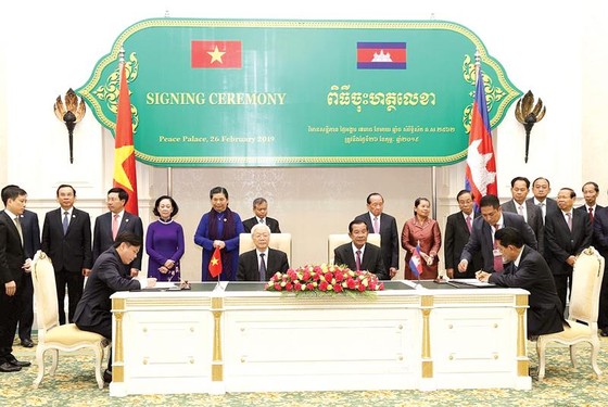 Vì sự phát triển bền vững và tương lai tươi sáng của Việt Nam - Campuchia ảnh 1