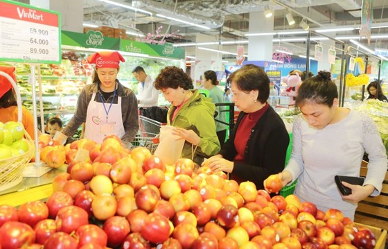 VinMart hỗ trợ địa điểm bán hoa – cây cảnh Tết ảnh 1