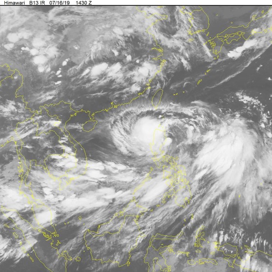 Chủ động ứng phó với bão Danas gần biển Đông ảnh 1