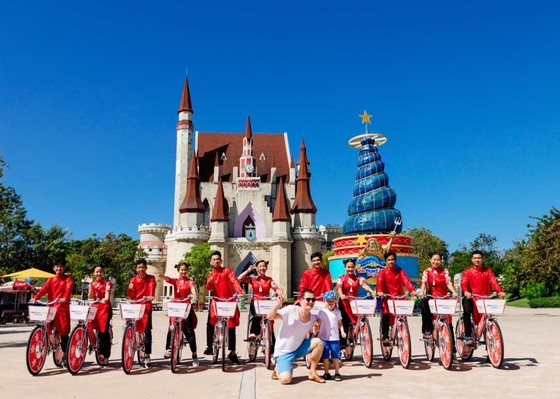Trẩy hội năm châu – Chơi xuân rước lộc tại xứ sở diệu kỳ Vinpearl Land ảnh 5
