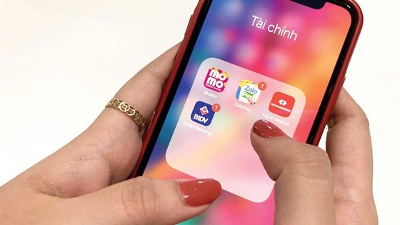 Hướng tới thanh toán không dùng tiền mặt - Bài 1: Trào lưu thanh toán chạm, quẹt ảnh 2