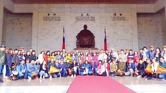 Hàng loạt đoàn khách lớn chọn tst tourist du lịch mùa hè 2019 ảnh 1