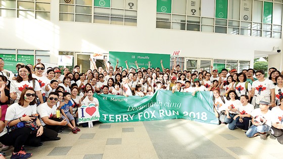 Gần 700 nhân viên và đại lý Manulife Việt Nam tham gia giải chạy Terry Fox 2018 ảnh 1