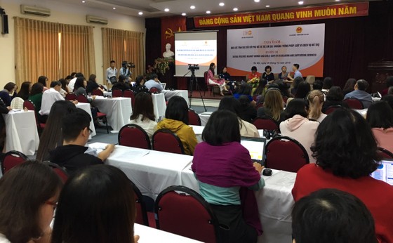 11% học sinh bị xâm hại ít nhất 1 lần, 31,2% nữ sinh bị quấy rối tình dục trên xe buýt ảnh 1