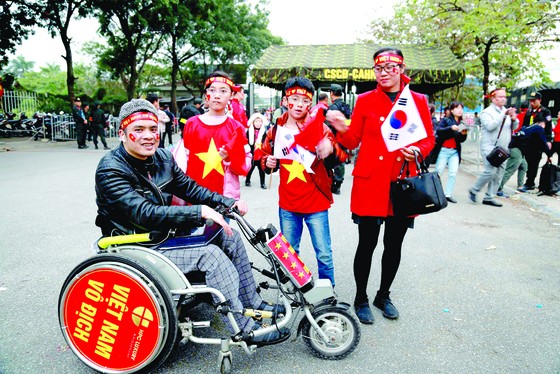 Rực lửa Việt Nam! ảnh 2