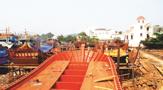 Làng chài bên biển hoang ảnh 3