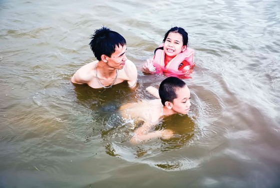 Ẩn họa bãi tắm tự phát ảnh 3