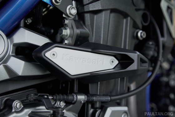 Kawasaki Z900 ABS bản đặc biệt ra mắt tại Malaysia hình ảnh 8 Kawasaki Z900 ABS ban dac biet ra mat tai Malaysia hinh anh 8