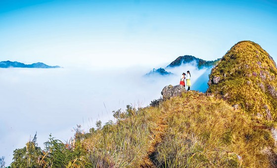 Nhịp sống giữa mây trời ảnh 10