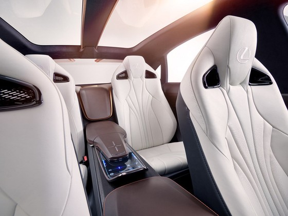 LF-1 Limitless - Bom tấn mới của Lexus - Ảnh 7. LF-1 Limitless - Bom tấn mới của Lexus - Ảnh 7.