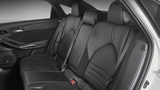 Toyota Avalon 2019 chính thức lộ diện - Ảnh 8. Toyota Avalon 2019 chính thức lộ diện - Ảnh 8.