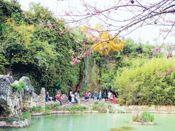 Ốc đảo nơi khô cằn ảnh 2