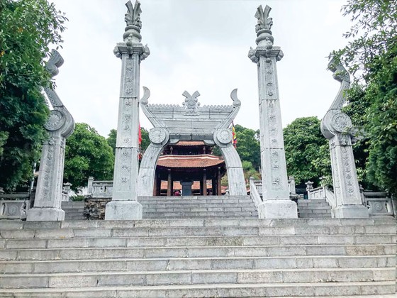 Cổ kính, tôn nghiêm và linh thiêng ảnh 5