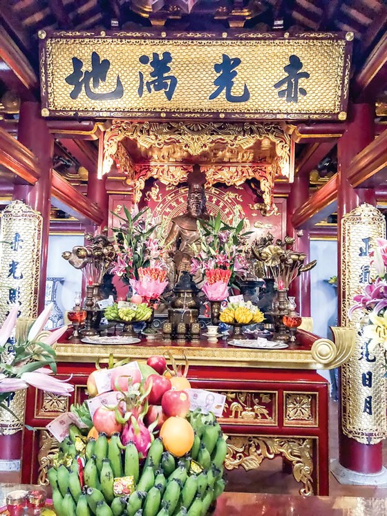 Cổ kính, tôn nghiêm và linh thiêng ảnh 6