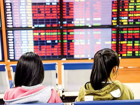 Cần xử lý mạnh bán chui cổ phiếu ảnh 1