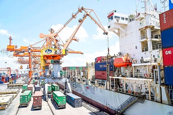 Thương mại Mỹ - Trung leo thang: Ứng phó tỷ giá phù hợp ảnh 1