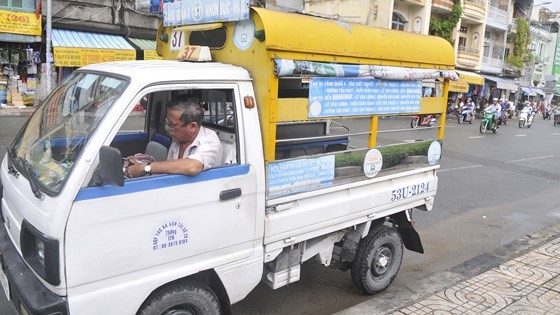 Băn khoăn xe buýt mini ảnh 1