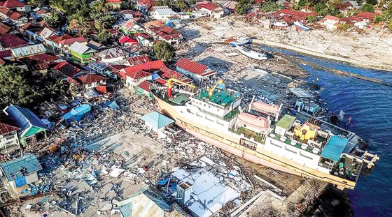 Indonesia tan hoang sau động đất - sóng thần ảnh 9