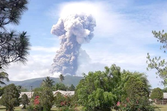 Indonesia: thảm họa 3 trong 1 ảnh 1