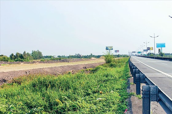 Cao tốc BOT Trung Lương - Mỹ Thuận: Lời ăn, lỗ ký lại? ảnh 1