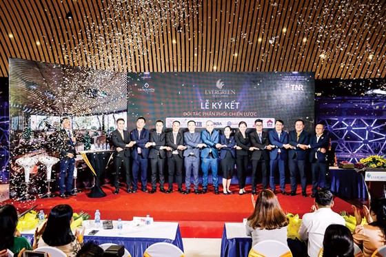 TNR Holdings Việt Nam hợp tác chiến lược 7 nhà phân phối siêu dự án EverGreen ảnh 2