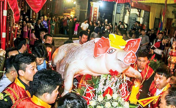 Lễ hội rước ông lợn ở La Phù ảnh 2