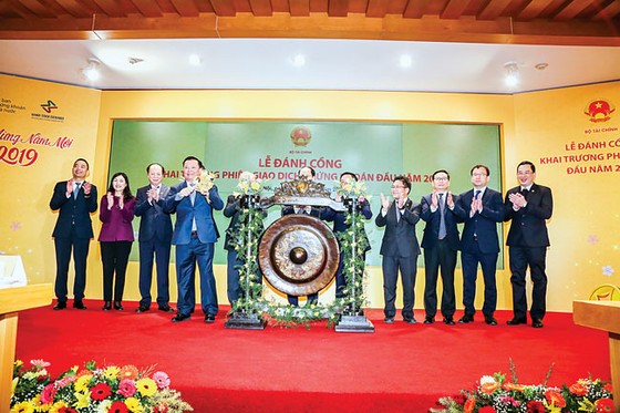 Chứng khoán sẽ hưởng lợi kinh tế tích cực ảnh 1