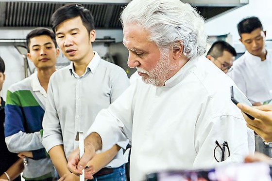 Alain Dutournier xây "lâu đài" ẩm thực ảnh 1